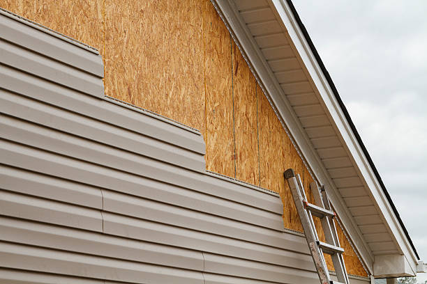 Professional Fiber Cement Siding technician working in Troy, NC